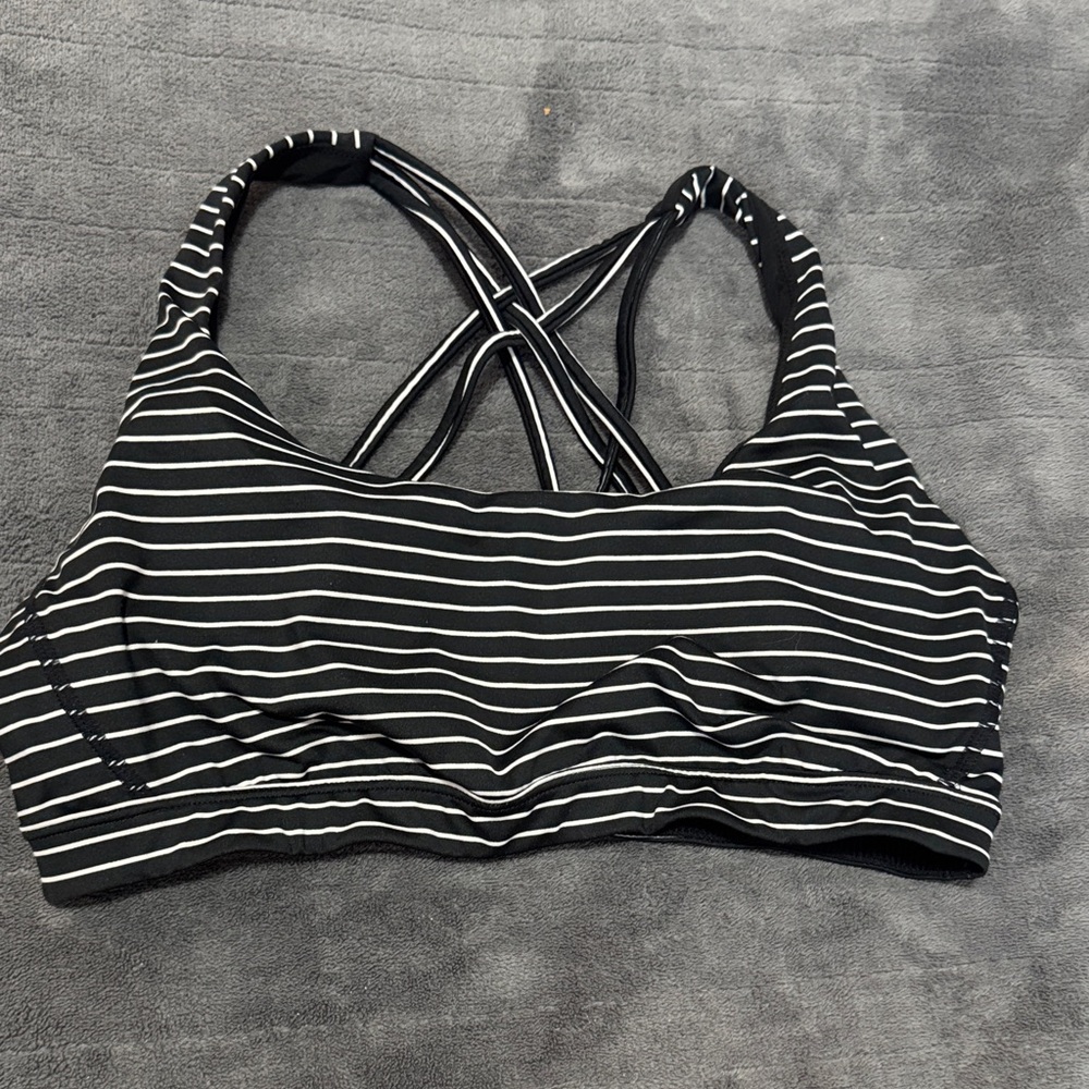 VS Black and White Striped Sports Bra Medium